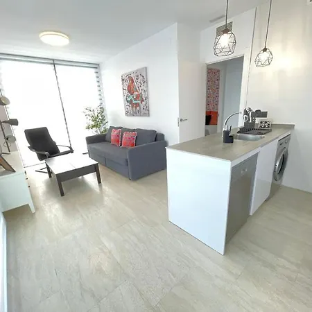 Lhome Cádiz